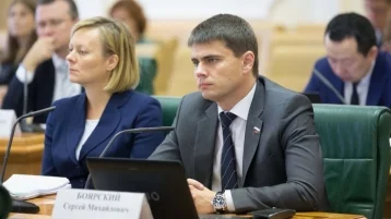 Фото: Депутат Боярский призвал поработать лишние пять лет ради бабушек 1