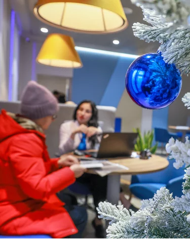 60% жителей Сибири заранее планируют сумму трат на новогодние подарки