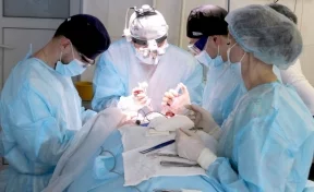 В Кемерове медики двух больниц спасли пациента со сложной опухолью лица