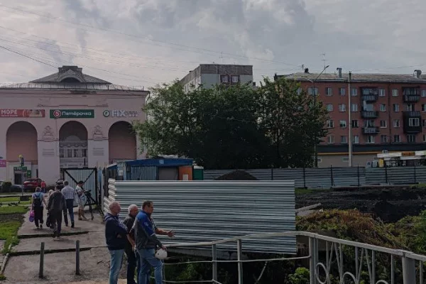 В Новокузнецке построят новый пешеходный мост через реку Абу: работы начались