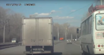 Фото: В Новокузнецке за опасное вождение водителя «Газели» лишили прав 1