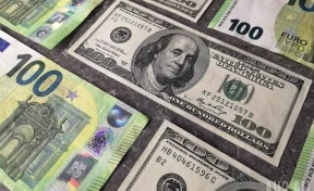 Центробанк России продлил ограничения на снятие наличной иностранной валюты