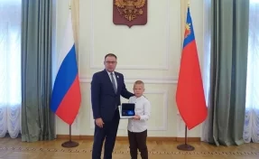 В Кузбассе четыре ребёнка получили награды из рук губернатора за спасение людей