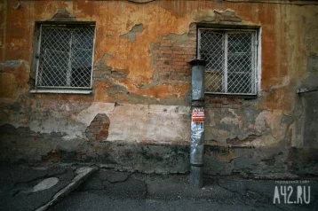 Фото: «Фекалии вытекают в подвал»: житель Кузбасса пожаловался на состояние коммуникаций в многоквартирном доме 1