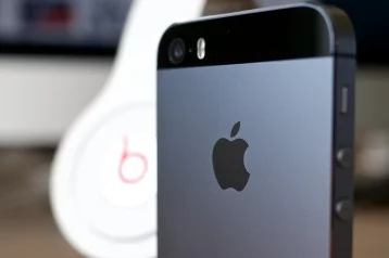 Фото: Apple планирует добавить функцию распознавания отпечатков пальцев на дисплей iPhone 1