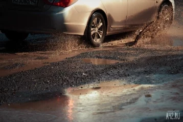 Фото: СК начал проверку после смерти россиянина, не дождавшегося скорой из-за размытых дорог  1