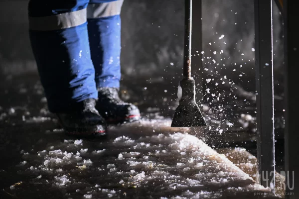 В Петербурге пенсионерка получила 500 000 рублей за скользкий тротуар