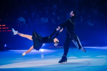 Фото: В двух городах Кузбасса пройдёт шоу «Щелкунчик на льду с симфоническим оркестром» 3