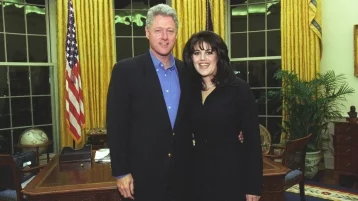 Фото: В США сняли сериал об отношениях между Биллом Клинтоном и Моникой Левински 1
