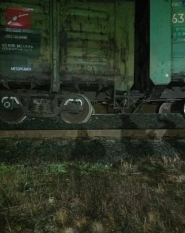 В Ленобласти после схода вагонов задержали пассажирский и 17 грузовых поездов 