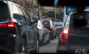 В Кемерове для посетителей купели в Центральном районе организуют парковку автомобилей