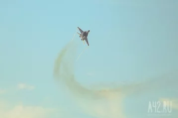 Фото: Американский истребитель F-18 разбился в Калифорнии  1