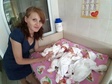 Фото: В Кузбассе родилась шестая с начала года тройня 1