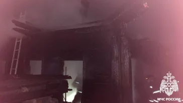 Фото: Два человека погибли на пожаре в Кузбассе 2