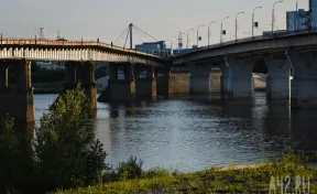 Кемеровчанин спас жизнь женщине, стоявшей на старом коммунальном мосту