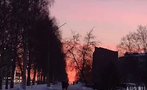 Кемеровчане делятся фото красных облаков: какие погодные перемены ожидаются