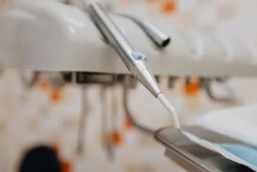 Фото: «После этого они сами чистят зубы по четыре раза в день»: директор «Улыбки» рассказал о детском стоматологическом квесте 9