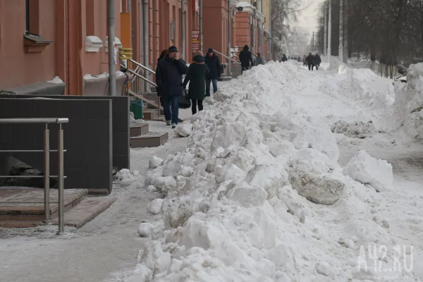 Кемеровчане пожаловались губернатору Кузбасса на уборку снега в Рудничном районе