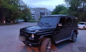 В Кузбассе ГИБДД задержала водитель Mercedes-Benz с тонированными стёклами