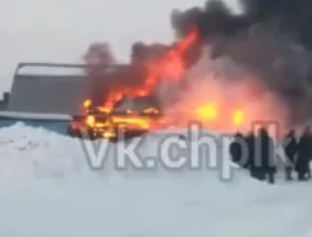 Фото: В Сети появилось видео серьёзного пожара в кузбасском городе 1