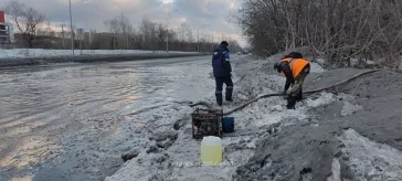 Фото: В Новокузнецке дороги и тротуары затопило из-за резкого потепления 1