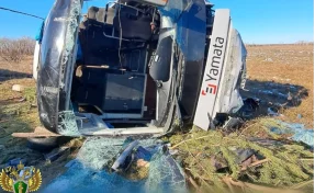 Прокуратура: в салоне опрокинувшегося в Амурской области автобуса было более 50 человек
