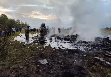 Фото: СК возбудил дело после крушения самолёта, на борту которого мог быть Евгений Пригожин  1