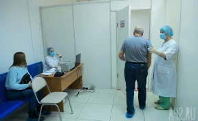 В Кузбассе снизилась заболеваемость коронавирусом, часть врачей вернули в поликлиники