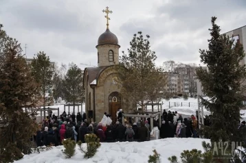 Фото: Четыре года со дня трагедии: в Кузбассе вспоминают погибших на пожаре в «Зимней вишне» 1