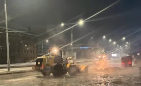Городские власти прокомментировали порыв трубы на Кузнецком проспекте в Кемерове