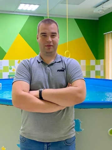 Фото: Малый бизнес в лицах. Как госслужащий из Кемерова стал владельцем популярного детского бассейна 1