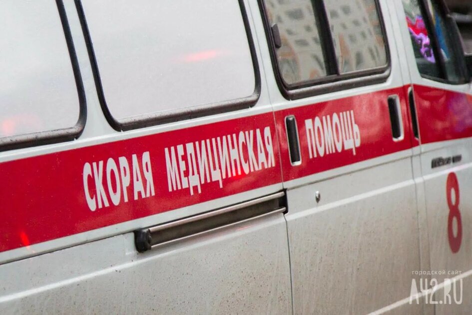 В Южно-Сахалинске три человека выжили после падения с 17 этажа на стройке