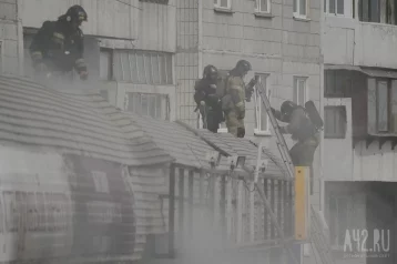 Фото: Серьёзный пожар в Кемерове попал на видео 1