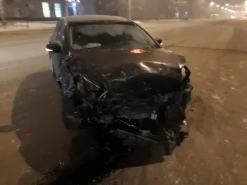 Фото: «Автомобиль распался на части»: в ГИБДД Кузбасса рассказали о жёстком ДТП в Новокузнецке 4