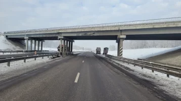 Фото: Трассу Кемерово — Новокузнецк перекроют в обоих направлениях: обозначена схема объезда 1