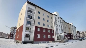 Фото: В Кузбассе новые квартиры получили 78 семей, переселённых из аварийного жилья 1