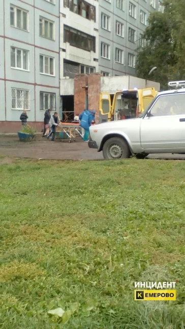 Фото: В Рудничном районе Кемерова мужчина выпал из окна общежития 3