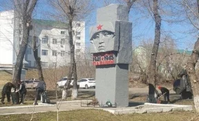 В Кемерове отремонтировали мемориал, установленный павшим в годы ВОВ