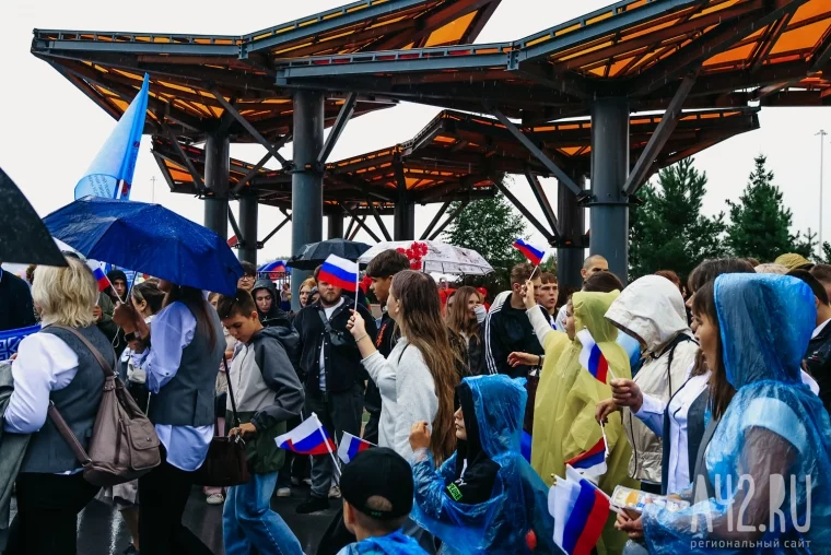 Фото: От шествия до вечернего концерта: как в Кемерове прошёл День шахтёра-2026 65