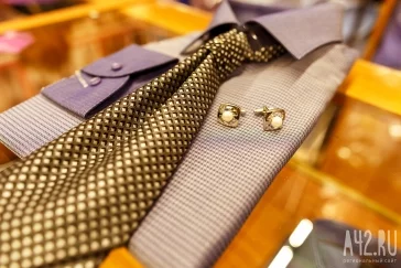 Мужской образ Mario Machardi – 3 000 рублей, пластрон – 700 рублей, запонки – 1 450 рублей