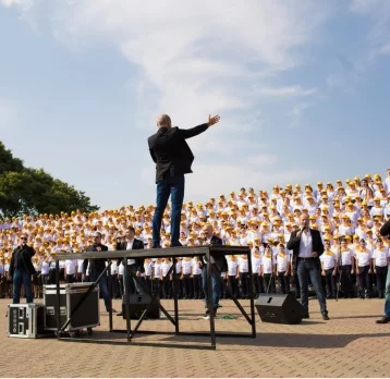 Фото: Кемеровчан зовут спеть на площади Советов вместе с Хором Турецкого 4