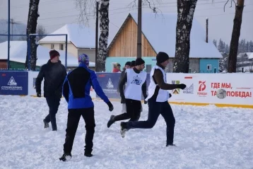 Фото: В Новокузнецком районе разрезом «Берёзовский» открыта новая хоккейная коробка 7