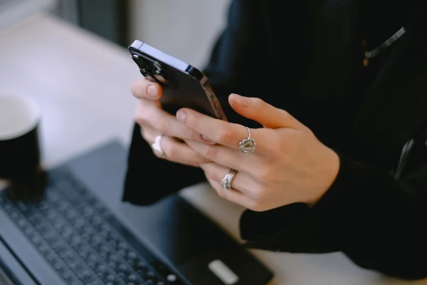 Т2 обнулила стоимость мобильного интернета и звонков для клиентов на Ближнем Востоке