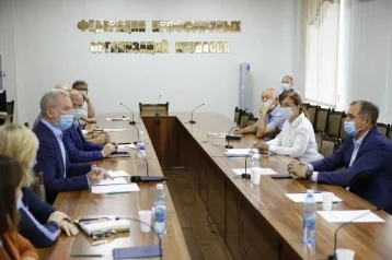 Фото: В Кемерове эксперты обсудили информирование кузбассовцев о ходе избирательной кампании — 2021 1