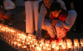 День памяти и скорби в Кемерове: минута молчания и «Звезда Победы» из свечей