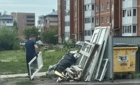 «Будем бороться»: мэр кузбасского города предупредил о штрафах за мусор на контейнерных площадках