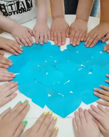 Фото: <a href=https://ako.ru/news/detail/kuzbass-razvivaet-kompleksnuyu-sistemu-pomoshchi-lyudyam-s-autizmom>Администрация правительства Кузбасса</a>