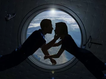 Фото: Учёные: для секса в космосе нужно проявить изобретательность 1