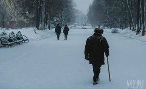 Соцсети: неходячий пенсионер остался без еды и помощи в кузбасском посёлке