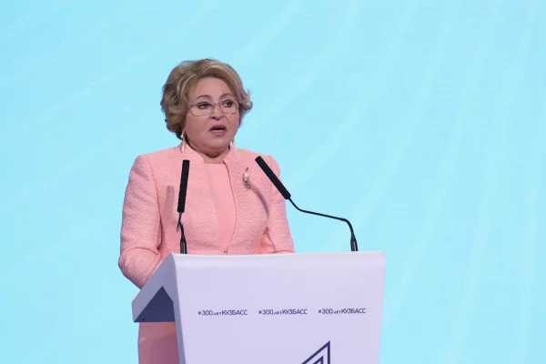 Матвиенко предложила безработным платить за ОМС по 45 000 рублей в год